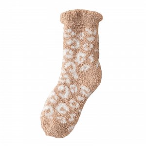 [Hot Item] Cozy Velvet Leopard Print Thermal Socks for Winter Wear