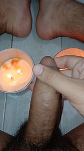 A straw in the romantic light of aromatic candles to improve concentration.