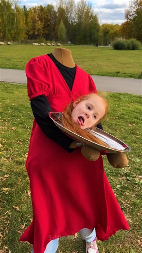 Easy Halloween Look | Get Ready to Slay! 👻💄 | 5-Minute Crafts