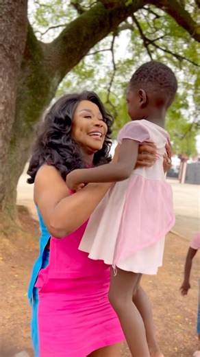 I think I need to start a crèche or babysitting services. I love children soo much. If I had my womb Id still be having children.. 😰 | Stephanie Benson