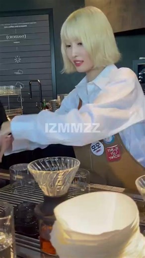 6K views · 677 reactions | MOMO today~ - Nayeoncé Knowles | Everything TWICE | Facebook