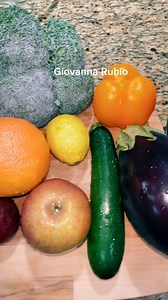 Los licuados de verduras son lo mejor! #greenjuice #5x5 #jugosnaturales | Giovanna Rubio