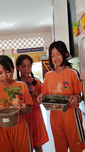 វីដេអូ​របស់ Chiva Sam (@chiva.sam0) ជាមួយ Cycle Syncing Frequency - Still Haven