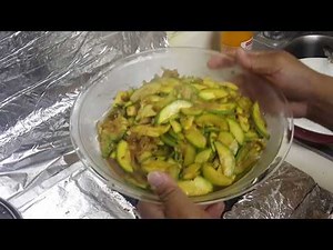 How to saute a Mexican Squash with garlic & onions easy with an asian touch. 😁