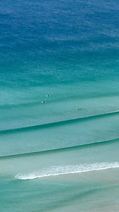 Perfect lines at Sennen Cove yesterday #Cornwall #Sennen #SurfCornwall | Beach Retreats