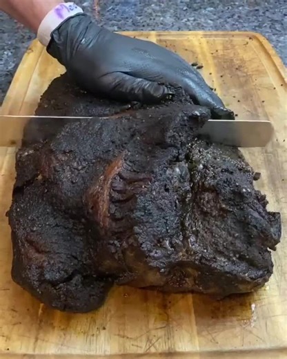 Juicy Enough 15h smoked 55Kg Brisket on my broilkingbbq broilkingil Keg 5000 with Apple Wood Lit with looft lighter 4h naked, the rest in pink butcher paper Temperature of 110c - NewsBreak