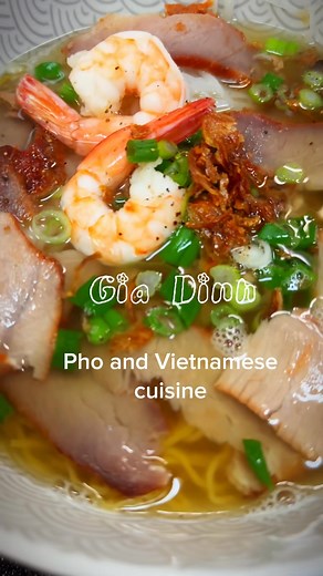 Imagine this: Hot broth… fresh herbs… tender meat… Now stop imagining and come get it😁😍 One bite and the world gets quiet. Just you your food pure happiness. Come taste the moment 😘 Pho Gia Đình Family 📍 Gia Đình Pho & Vietnamese Cuisine 549 W International Airport Rd 🕚 Open today 11:00 AM – 9:00 PM 📞 (907) 222-2663 🌐 www.giadinhpho.com #GiaDinhPhoandVietNameseCuisine#viet #vietfood #vietcuisine #vietnamese #vietnamesefood #vietnamesefoods #vietnamesecuisine #localsupport #Alaska #anchora