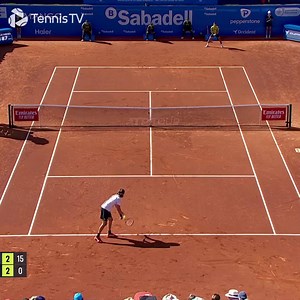 When Carlos Alcaraz and Stefanos Tsitsipas met in Barcelona 👏 #tennis #atp #carlosalcaraz #bcnopenbs Tennis TV | ATP Tour | Carlos Alcaraz 📺https://go.watchtenn.is/atp?p=fb&source=tmn | Tennis365