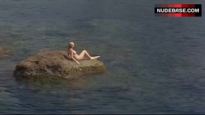 Juliet Mills Nude Sunbathing – Avanti!