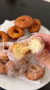 76K views · 73 reactions | Rosquinha frita? Quem ama? Saudade de fazer, bom demais 殺 #rosquinhafrita #receitas | Um Pouco de Noz | Facebook