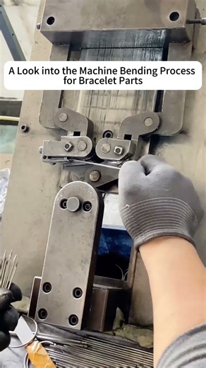 A Look into the Machine Bending Process for Bracelet Parts 🔧✨