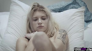 Doctor gave patient Arya a sponge bath