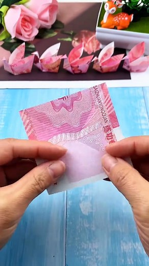 Paper Swan Origami #fyp #fypシ #handmade #creative #origami #tutorials #viral #fypシ゚viral #art #easy #viralpost #tutorial #fyppppppppppppppppppppppp #trending #viraltiktok #viralposts #foryoupagethis #foryoupage | DIY And crafts