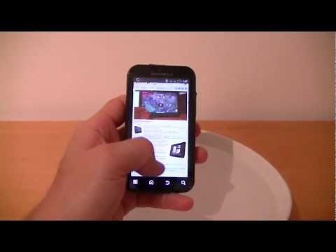 Motorola Defy + (test d'étanchéité) | par Top-For-Phone.fr