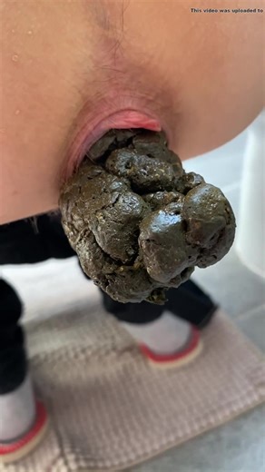 Girl pooping on your boyfriend's hand