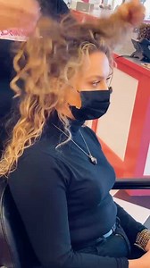 Curly Girl Styling for Big Volume ⚡️⚡️⚡️⚡️⚡️⚡️ By Master Stylist Elite @tiz_at_bombshell booking at our Bombshell Brandermill location! Schedule Tiz via the link in our Bio!⚡️ | Bombshell Brazilian Waxing & Beauty Lounge