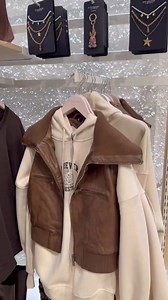 236K views · 1.7K reactions | Lanzamiento Setiembre Stradivarius #womeninbusiness #fashion #clothing #NewArrivals #athleisure #activewear #womenclothing #tiktok #viral #zara | Zaramania Zaramania | Facebook