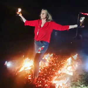 17K views · 12 reactions | Take a walk on the wild side. Try Fire Walking at www.thebushcraftshow.co.uk Connect your soul through the soles of your feet! Empower yourself! Overcome obstacles in your life that are holding you back! You are guaranteed a life-changing experience with Olivia Beardsmore https://shop.bushcraftmagazine.com/products/fire-walking-walk-on-hot-coals | The Bushcraft Show | Facebook