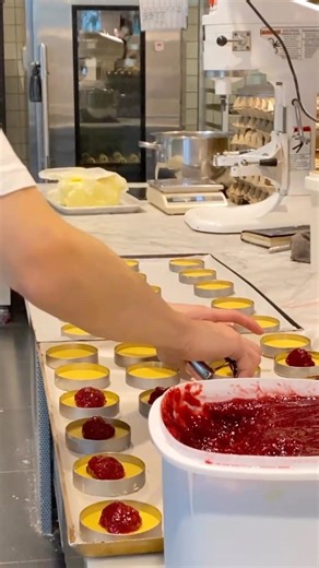 The making of our jammy biscuits! That full tub of homemade raspberry jam is just 💖💖💖 | Jaslyn Cakes