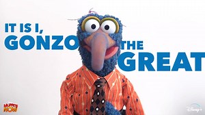 What could be weirder than Gonzo's new "haircut"? Our newest unscripted episode of #MuppetsNow streaming right NOW, only on #DisneyPlus! | Disney
