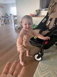 We have first steps! I meant to dance a video of her cute little dancing but she decided to try and walk to me instead 🥹 Far out, here we go… 🫣😅 #10monthsold #firststeps #babygirl | Lauren Vickers