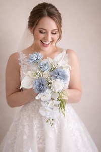 Moderner Brautstrauß Dusty Blue Rose & Calla Lilie, Orchideen-Sträuße, Seidenhochzeitsblumen, Anthuriumstrauß für die Hochzeit - Etsy.de