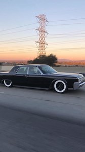1.8K views · 526 reactions | : @keystoneautomotiveoperations of a ‘64 Lincoln Continental on the freeway ️ ✨ ✨ ✨ #SixFo  #1960s  #Lincoln ✨ #LincolnAddict  #SuicideDoors  #LincolnContinental ⭐️ #MidCenturyModern  #WideWhiteWallTires ⚪️ | Lincoln Addict | Facebook