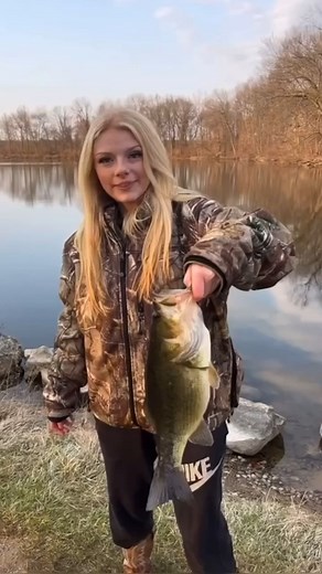 Reel Bass Queen on Reels