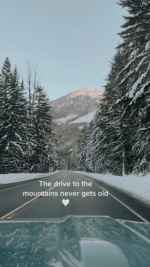 Seattle Washington Winter Mountains Drive