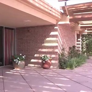 Weighing 54 stone (750lbs) mum of two Susanne is on a mission to become the fattest woman alive, | Girly Goal