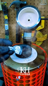 Melting scrap aluminum and pouring into an ingot #aluminum #melting #hot #machine #production #reelsviralシ #reelsfbシ #reels | Chanel Zack | Facebook
