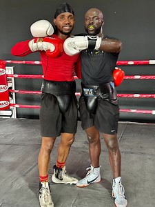 Team Charles manyuchi getting ready for the upcoming fight on 1 March in Malawi 🤜🤛💚💚💚💚 | Mbachi Kaonga