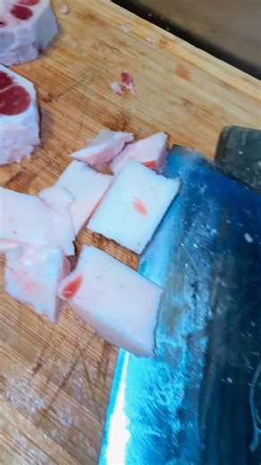 How I clean and cut my oxtail up… #viral #opalskitchen2017 #food #oxtail #chef #cleaning #homecooking | Opals Kitchen Ct