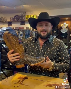 BOTAS DURANGO EXÓTICAS 😎🤠 CONTAMOS con las mejores marcas vaqueras 🤠💯 envíos a toda Guatemala😎 WhatsApp: wa.me/50230038168 #texacolaesmeralda #countrydiaz #vaquerostyle🐎 #countrydiaz | Country Diaz