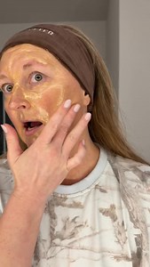 22K views · 2.9K reactions | Christmas Eve FOMO is real tonight 蠟 Home sick so we’re doing a face mask and a little holiday chit chat instead. Tell me your favorite holiday tradition or something you look forward to every year 懶 #LivingWithBreastCancer #HolidayFOMO #ChristmasEveAtHome #LifeInMy40s #metastaticbreastcancer | Samantha Mullino | Facebook