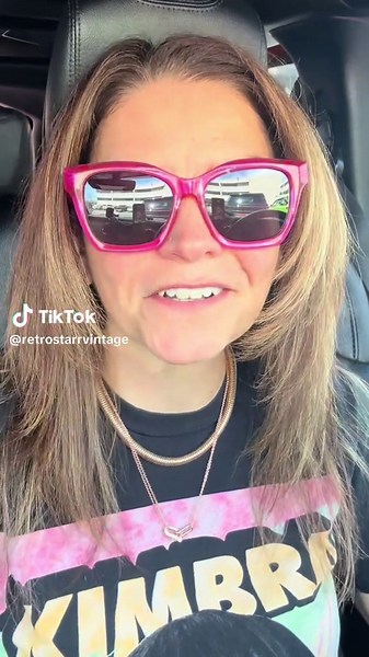 One of the first things that threw me off about the necklace was the color! It was too pink for Tiffany rose gold, almost closer to Tiffany’s old Rubedo metal from 2012. But the HardWear collection didn’t launch until 5 years later. That sent me down a very weird jewelry authentication rabbit hole. #jewelrytok #tiffanyandco #vintagejewelry #estatejewelry #treasurehunt