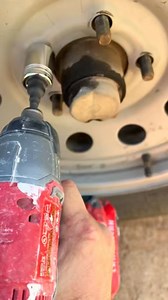 18K views · 95 reactions | How to Replace a broken leaf spring on a trailer #leafspring #trailer #CargoTrailer #mechanic #satire Warning! ⚠️ Do not take my videos seriously  | Blonde Okie | Facebook