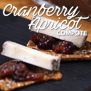 This Cranberry Apricot Compote goes delightfully with a cracker assortment and some fancy cheese - who doesn't love that? | Pulptastic