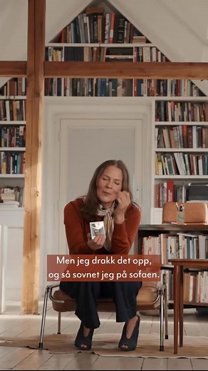 92 reactions | Åsne forteller om den russiske landsbygda anno 2025 - badstue, vedstabler og gode menneskemøter. For en høst det har vært for Åsne Seierstad og hennes bok «Ufred - Russland fra innsiden»  Boken har vunnet Brageprisen, Bokhandlerprisen og har fått en rekke seksere i landets aviser - blant annet i VG der Sindre Hovdenakk utropte boken til årets viktigste. : Maria Kleppe Vihovde | Cappelen Damm | Facebook