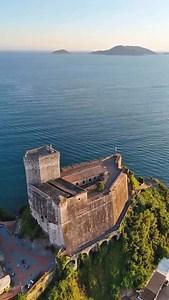 2.4K views · 1.1K reactions | Ig Liguria ......................................................... December 26, 2025 Photo by: @eman_viga @massimurini Location: #lerici , Italy ......................................................... #liguria #cinqueterre #italy #italia ig_italy italian_places instaitalia . ......................................................... | Ig liguria | Facebook