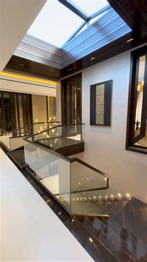 🏡 2 Kanal Ultra Luxury Designer House for Sale in DHA Lahore Welcome to this architect-designed 2 Kanal masterpiece, built with perfection and luxury in every corner. This modern contemporary house offers a beautiful blend of aesthetic architecture, premium materials, and smart layout, giving you a lifestyle full of elegance and comfort. ✨ Property & Design Highlights: • Architectural Design: Modern Contemporary with Imported Finishes • Area: 2 Kanal (Fully Furnished) • Bedrooms: 6 Spacious Mas