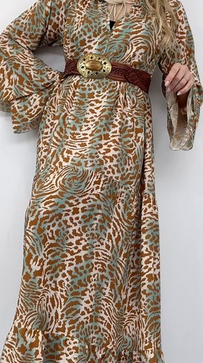 4.9K views · 19 reactions | O estilo moda boho é conhecido por sua vibe descontraída e boêmia. Os vestidos fluidos em viscose, com cinto de couro, são uma escolha perfeita para esse estilo, combinando conforto e um toque de rusticidade. Primadona #primadona #vestidolongo #bohostyle #bohochicstyle | Primadona | Facebook