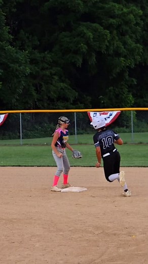 Rayah’s cleat falls off during her triple 🤣@rayah_wallace0516 Norwood goes on to win the Babe Ruth Championship #tieyourlaceswearegoingplaces #delco #norwood #springfield #championship | Quan Ta