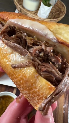 Crockpot French Dip Sandwiches: Easy Dinner Recipe