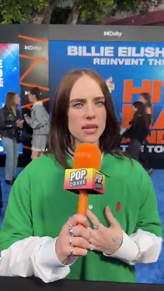 Trashy ass account you have arguably the most awarded musician of her generation in front of you and you ask her a set up question about backup dancers when you know damn well that doesn’t fit her music at all. She answered beautifully though.