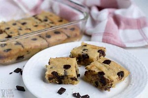 Chocolate Chip Coconut Bars (Low-Carb, Gluten-Free)