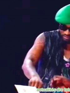 🦻🦻🦻👑🦅001