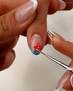 La alegría de la playa en tus uñas💅🌊
