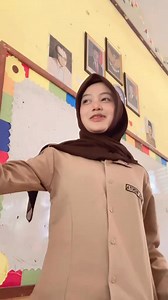 80K views · 4.5K reactions | #fyp #viral #gurumuda #guruhebat #pnscantik #gurucantik #ibugurucantik #videoviral #trend | ibu Guru Cantik | Facebook