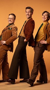 🧢🎶 KAJ – everyone’s favorite This week’s Disco Delight goes to the one and only KAJ with their legendary feel-good anthem ”Jåo nåo e ja Jåo Yolo ja Nåo”! Who needs complicated lyrics when you’ve got pure joy, endless positivity, and a groove that gets the whole village dancing? Get ready to sing along (even if you have no idea what you’re singing 🤪) and don’t miss KAJ live at Drömmen Festival on July 5th at Yliopistonranta, Vaasa! 🎟 Tickets available at drommenfestival.fi #KAJ #VisitVaasa #V